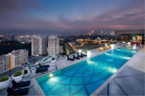 Dorsett Residence Sri Hartamas by Chengal with Bathtub, Rooftop Pool, KL City Centre, Round the Clock Security, Netflix, Youtube, Free Parking
